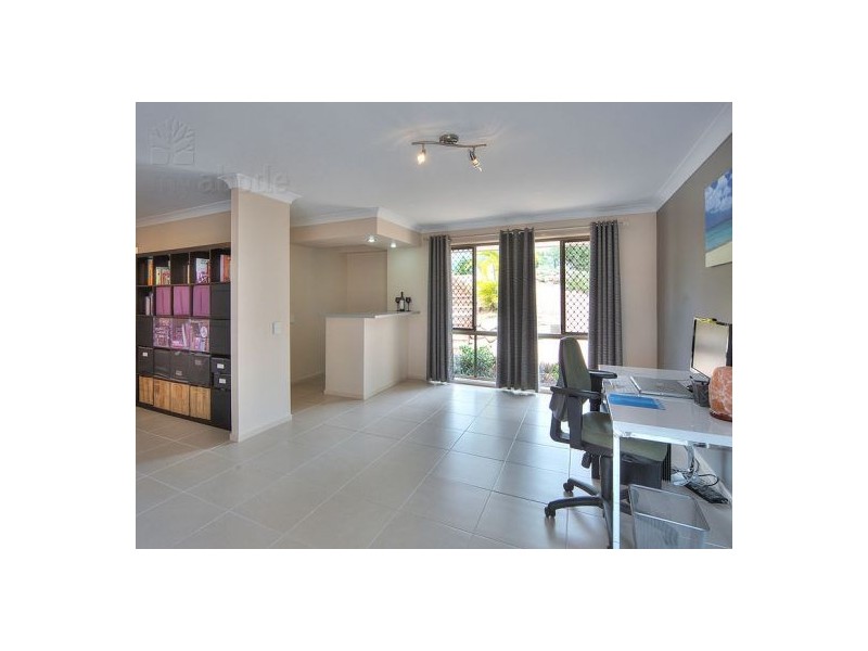25 Tabor St., Westlake QLD 4074