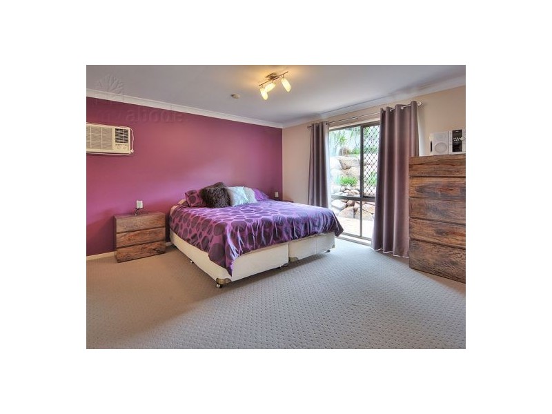 25 Tabor St., Westlake QLD 4074