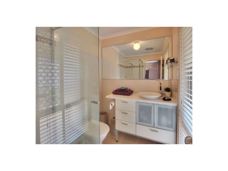 25 Tabor St., Westlake QLD 4074