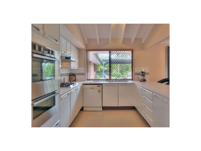 25 Tabor St., Westlake QLD 4074