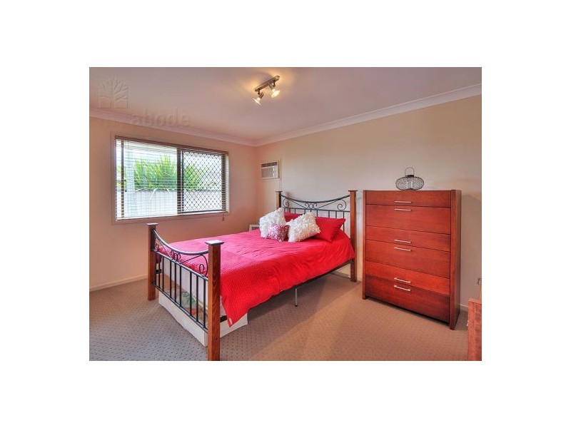 25 Tabor St., Westlake QLD 4074