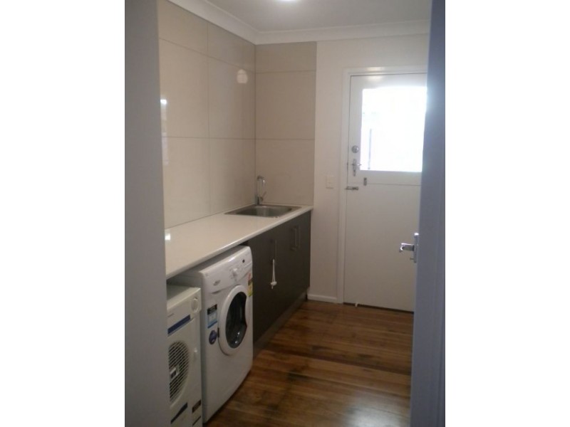 28 Loveday St., Rangeville QLD 4350