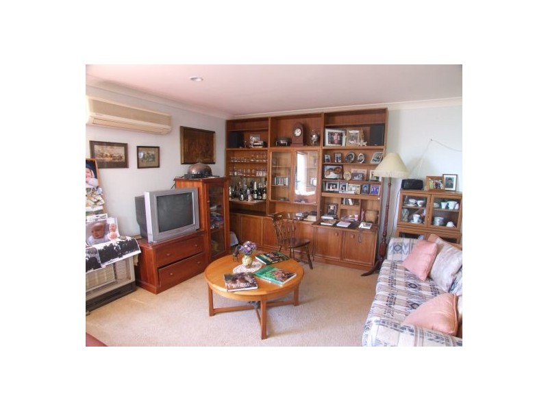 8 Wiemers Crescent, Centenary Heights QLD 4350