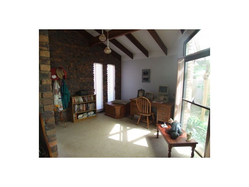 8 Wiemers Crescent, Centenary Heights QLD 4350