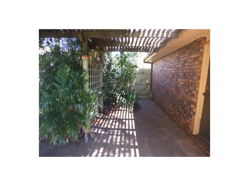 8 Wiemers Crescent, Centenary Heights QLD 4350