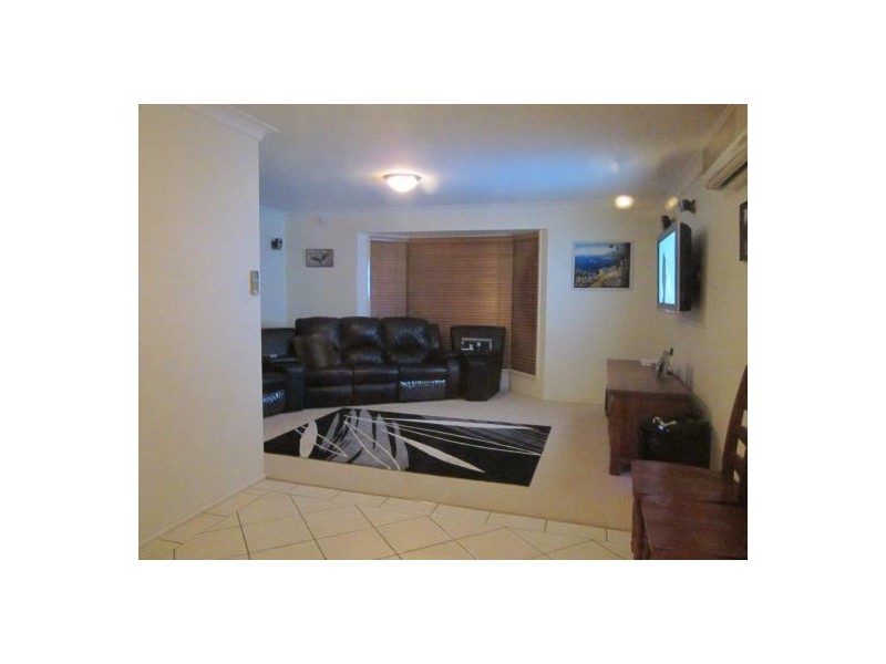 4 Chaffey St, Marsden QLD 4132