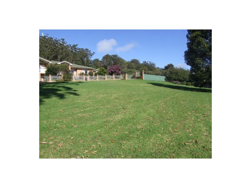 3 Grasmere Crt, Mount Lofty QLD 4350