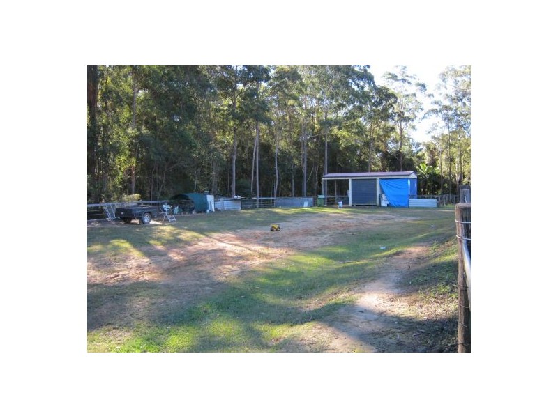 34 Julian St, Peachester QLD 4519