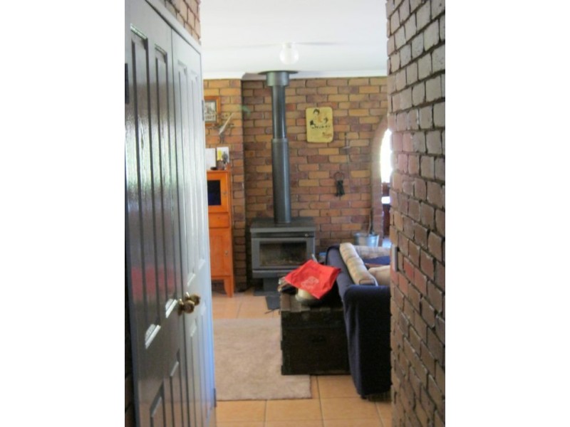 34 Julian St, Peachester QLD 4519