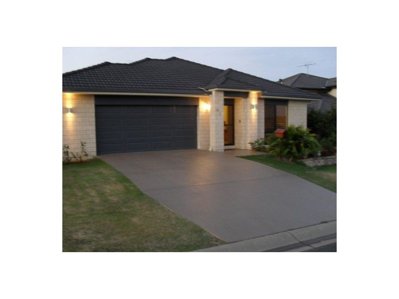 43 Long Island Dve., Windaroo QLD 4207