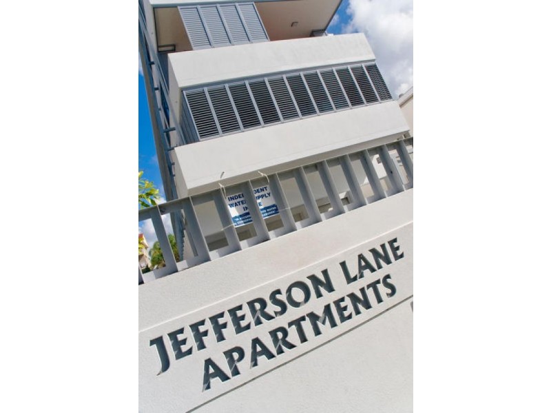 2 / 20 Jefferson Lane, Palm Beach QLD 4221