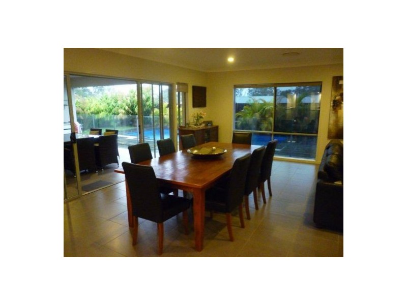 37 Jarrah St., Moggill QLD 4070