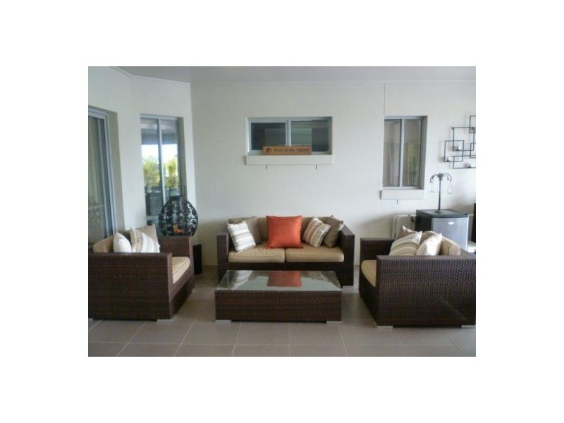 37 Jarrah St., Moggill QLD 4070