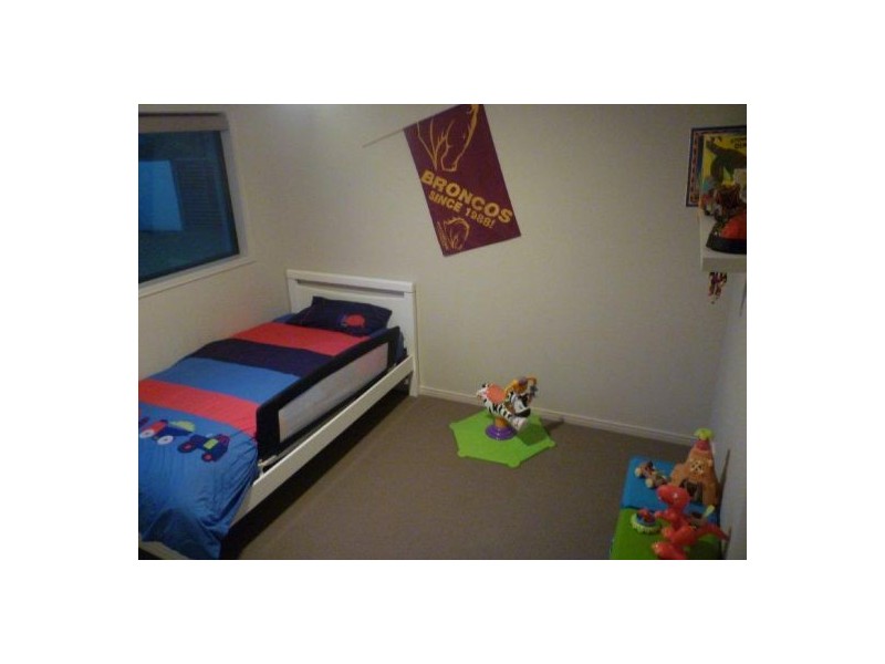 37 Jarrah St., Moggill QLD 4070