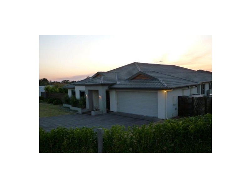 37 Jarrah St., Moggill QLD 4070