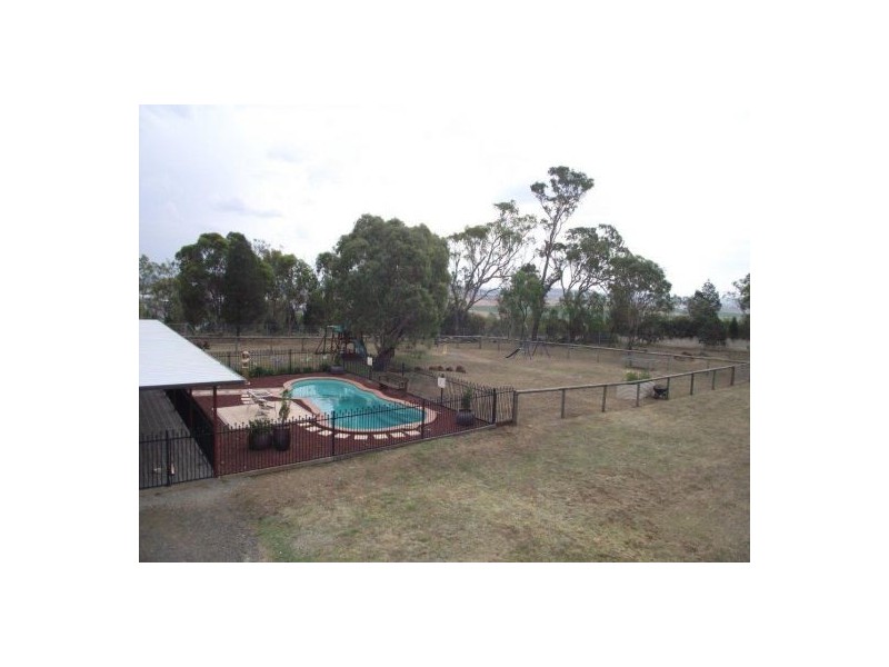 3 – 5 Burraway St, Torrington QLD 4350