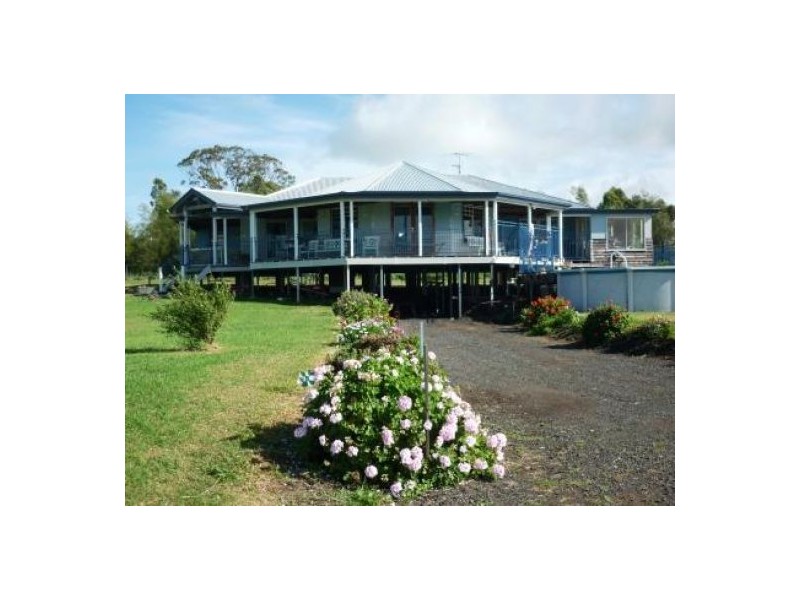 136 Dixon Ln, Greenmount East QLD 4359