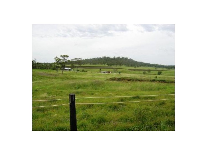 136 Dixon Ln, Greenmount East QLD 4359