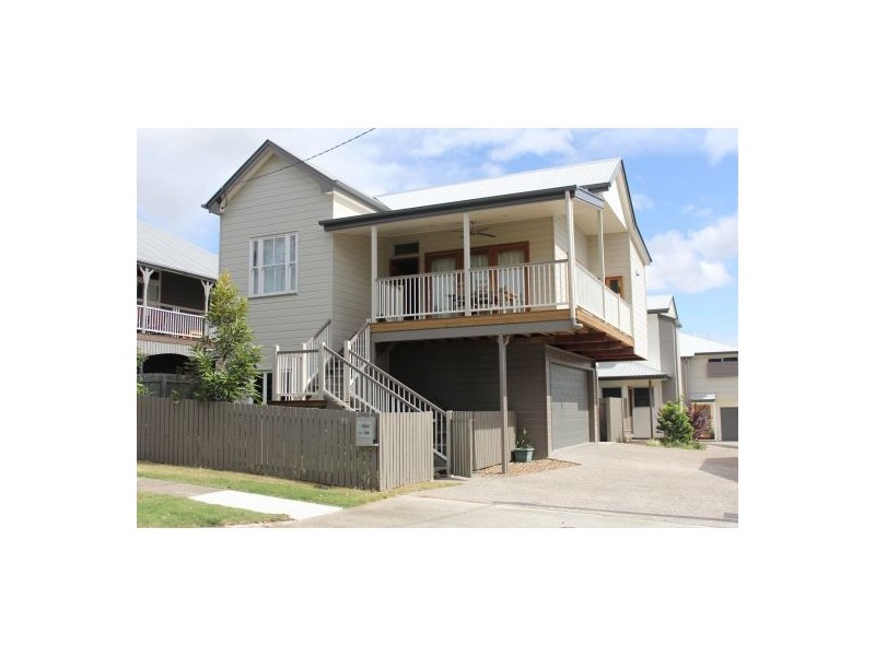 18 Emerald St, Kedron QLD 4031