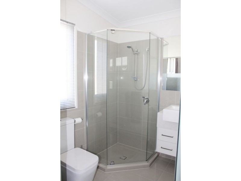 18 Emerald St, Kedron QLD 4031