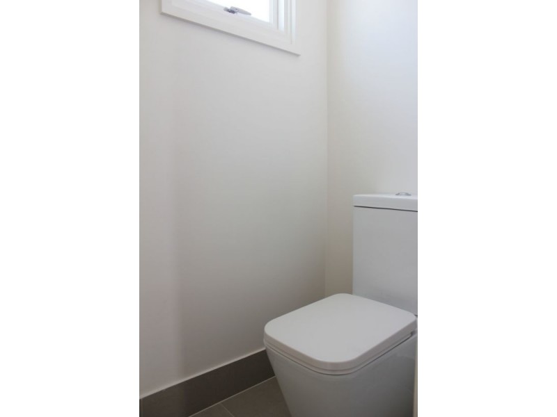 18 Emerald St, Kedron QLD 4031