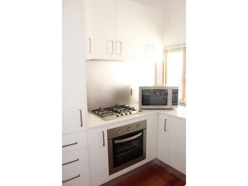 18 Emerald St, Kedron QLD 4031