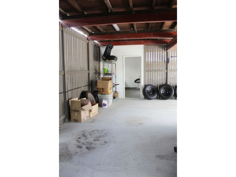 18 Emerald St, Kedron QLD 4031