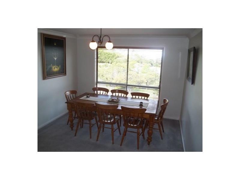 9 Buena Vista Crescent, Blue Mountain Heights QLD 4350