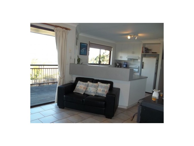 9 Buena Vista, Blue Mountain Heights QLD 4350