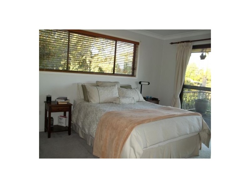 9 Buena Vista, Blue Mountain Heights QLD 4350