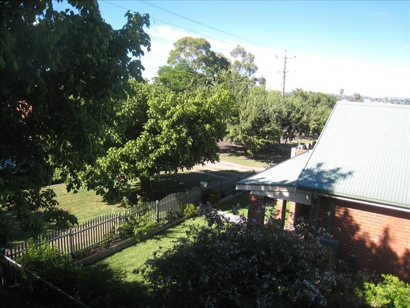 2/88 Fitzroy Street, Tamworth NSW 2340
