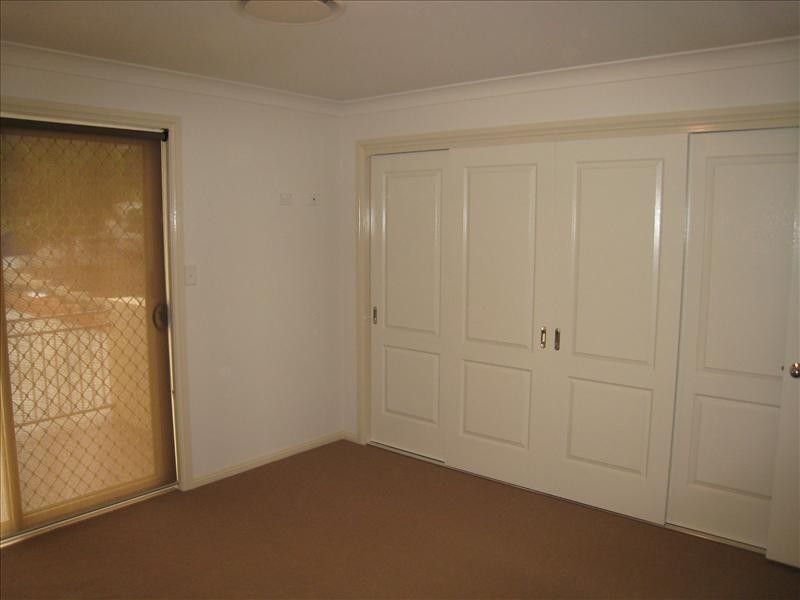 2/10 Nyrang Avenue, Tamworth NSW 2340
