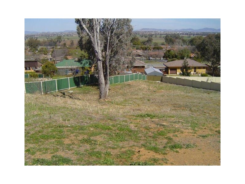 27 Woodbry Crescent, Tamworth NSW 2340