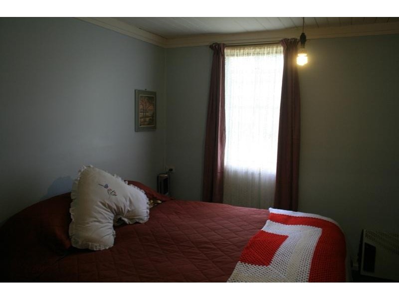 70 Caroline Street, Bendemeer NSW 2355