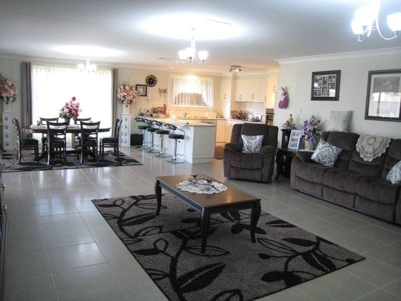 4 Wren Close, Calala NSW 2340