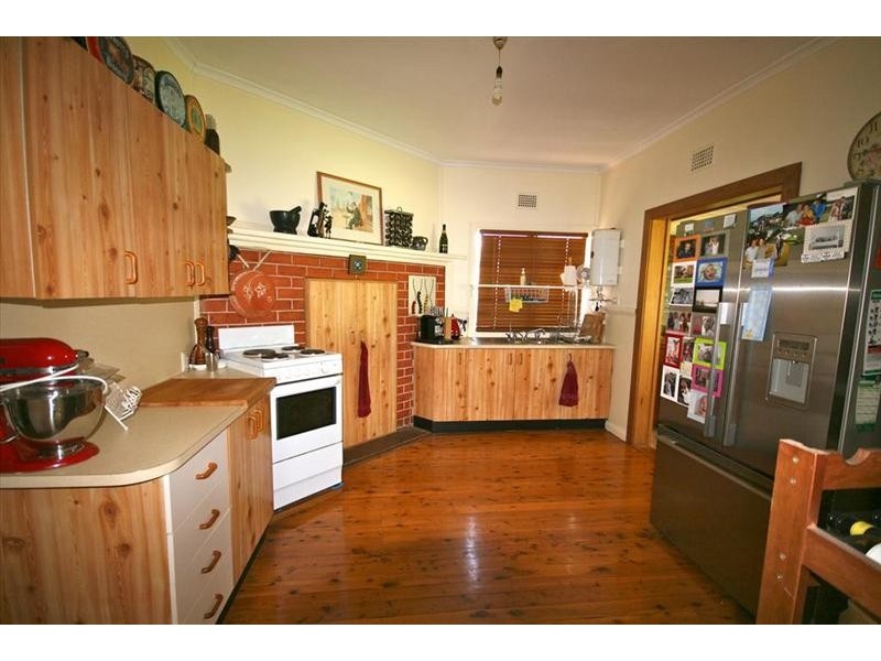 76 North Street, Tamworth NSW 2340