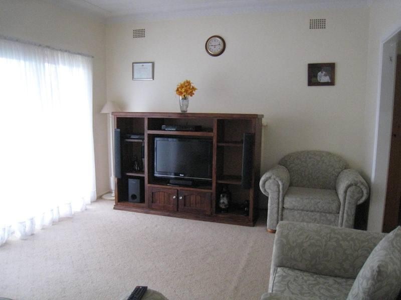 30 Oak Street, Tamworth NSW 2340