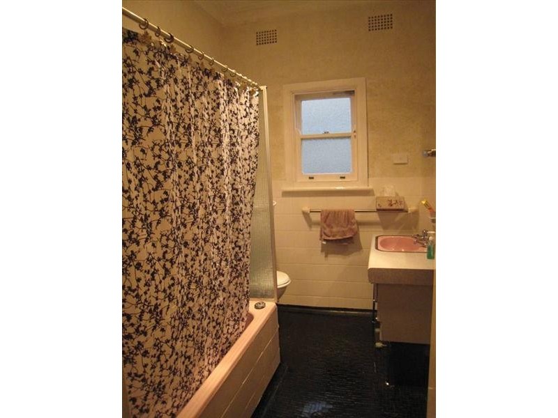 30 Oak Street, Tamworth NSW 2340