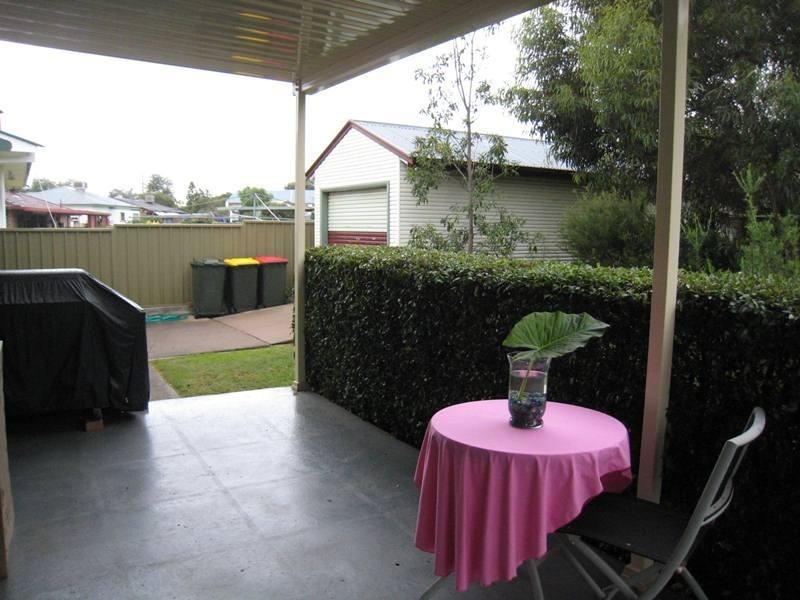 30 Oak Street, Tamworth NSW 2340