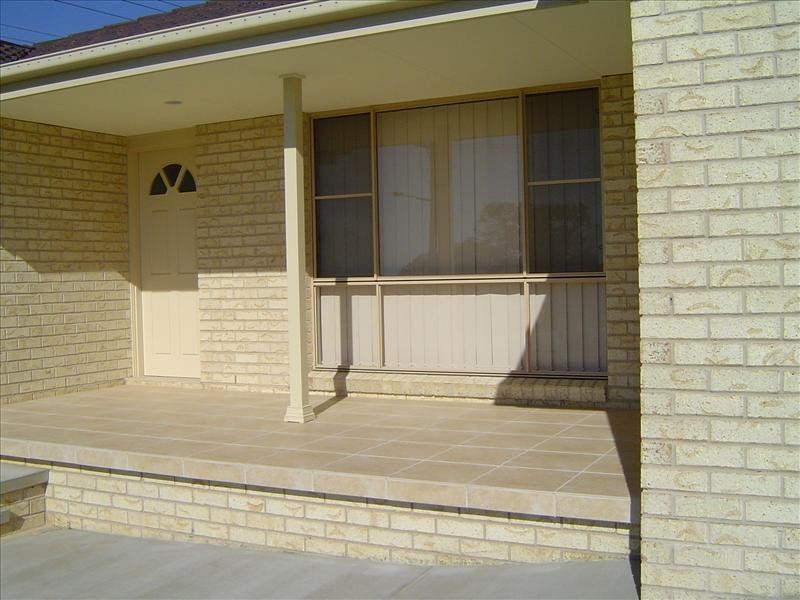 1 Minnamurra Crescent, Tamworth NSW 2340