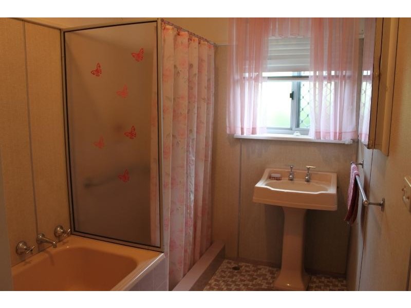 13 Bell Street, Tamworth NSW 2340