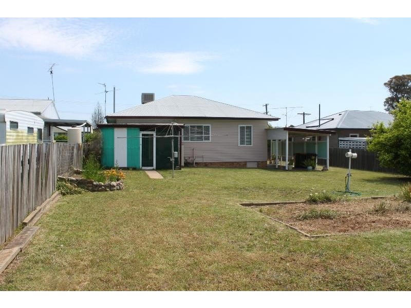 13 Bell Street, Tamworth NSW 2340