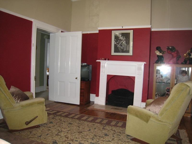 2 Carthage Street, Tamworth NSW 2340