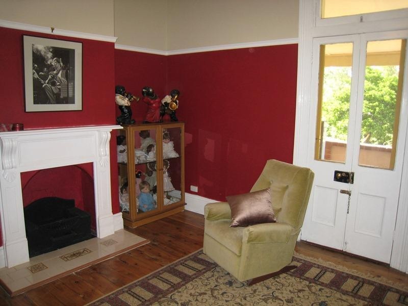 2 Carthage Street, Tamworth NSW 2340