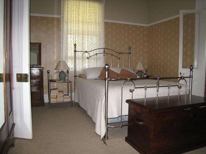 2 Carthage Street, Tamworth NSW 2340