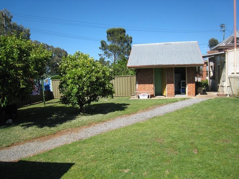 2 Carthage Street, Tamworth NSW 2340