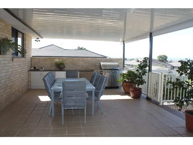 8 Kalinda Place, Tamworth NSW 2340
