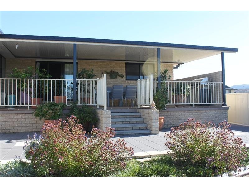 8 Kalinda Place, Tamworth NSW 2340