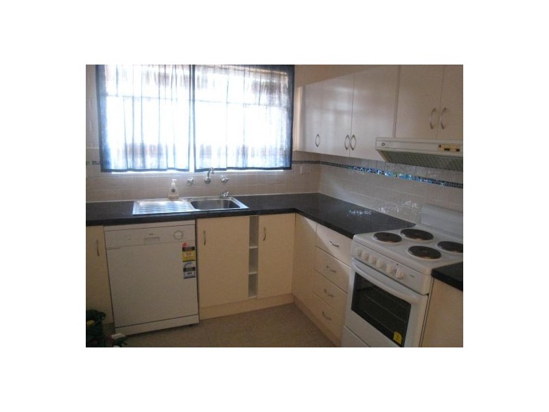 2/24 Osprey Way, Tamworth NSW 2340