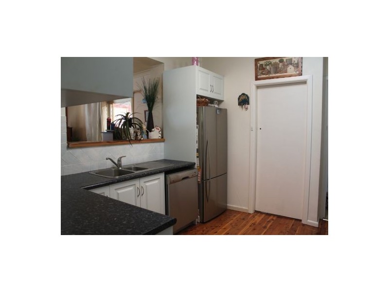 8 Garden Street, Tamworth NSW 2340